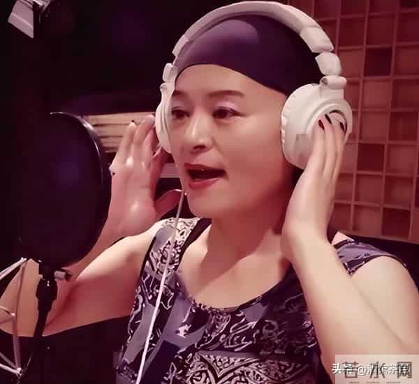 曾红极一时,打败过韦唯毛阿敏,最后却无奈当保姆,如今她怎样了