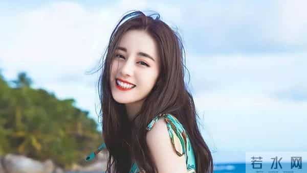 钱再多有什么用？迪丽热巴病情重到连夜停工，路透面色惨白瘦脱相