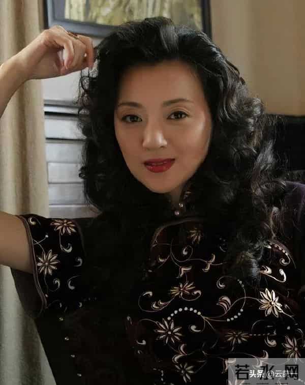 与春晚导演有染、插足别人家庭、精神病,金玉婷身上哪个标签是真