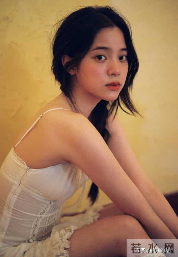 欧阳娜娜内衣代言大片合集