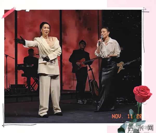 57岁那英，现身长沙机场被偶遇，一身休闲装扮，松弛感十足！