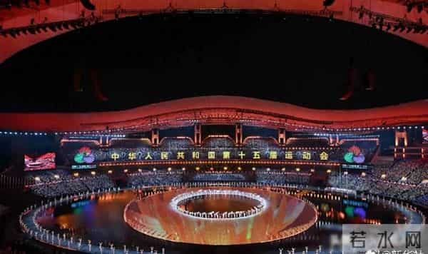 三大天王没想到，64岁刘德华再破天花板，这一次他让大湾区沸腾了