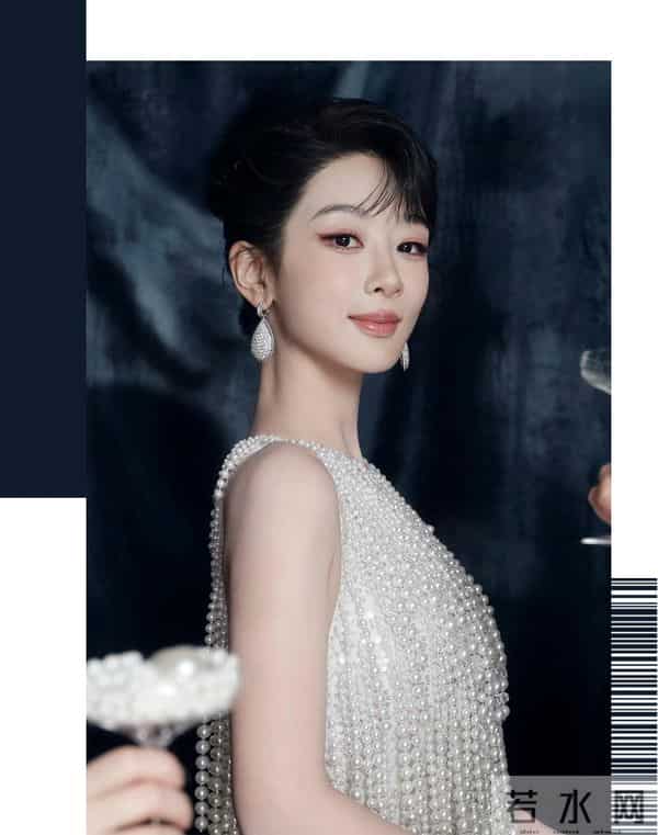 这种长相，怎么不算顶级白月光呢？