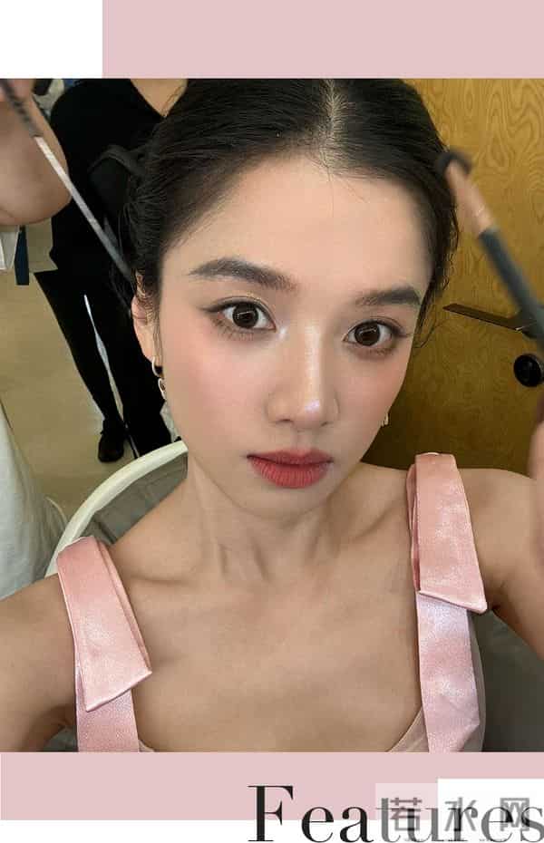 这种长相，怎么不算顶级白月光呢？