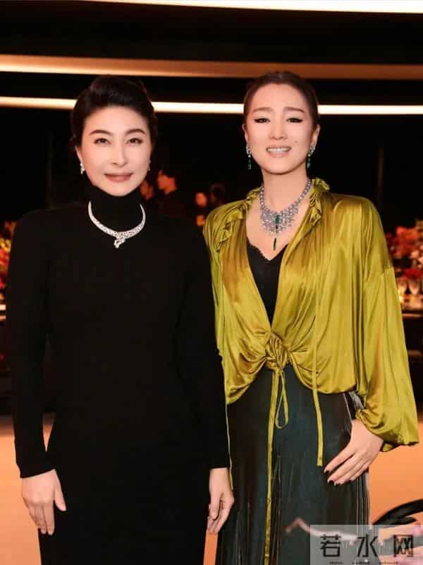 巩俐、郭晶晶再次“世纪同框”！“地母系”美人气质有多绝？