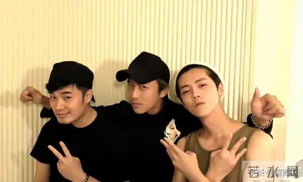 鹿晗邓超为陈赫庆生破圈，却被追问：为啥关晓彤生日你沉默？