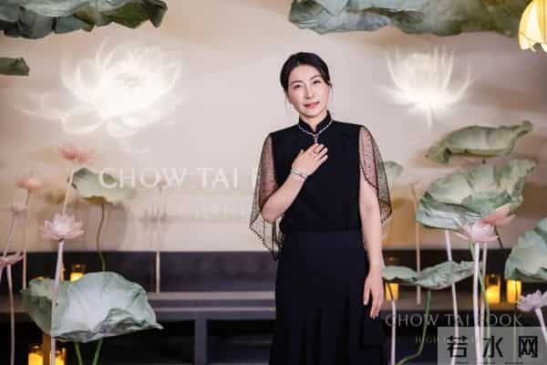 巩俐、郭晶晶再次“世纪同框”！“地母系”美人气质有多绝？