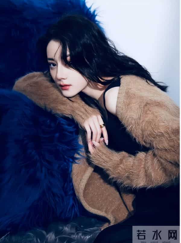 钱再多有什么用？33岁迪丽热巴的现状，给所有年轻女性提了个醒