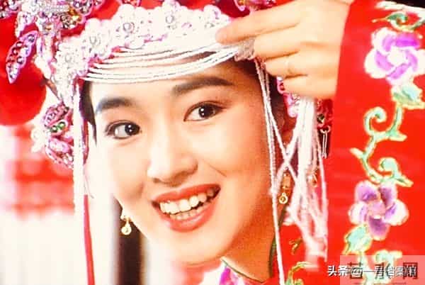 老到不敢认？59岁的巩俐近况尽显老态，印证了张艺谋当初的选择