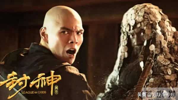 向佑彻底没救了！现身酒吧胖又颓，烟酒不离手 女伴肥腻不如郭碧婷