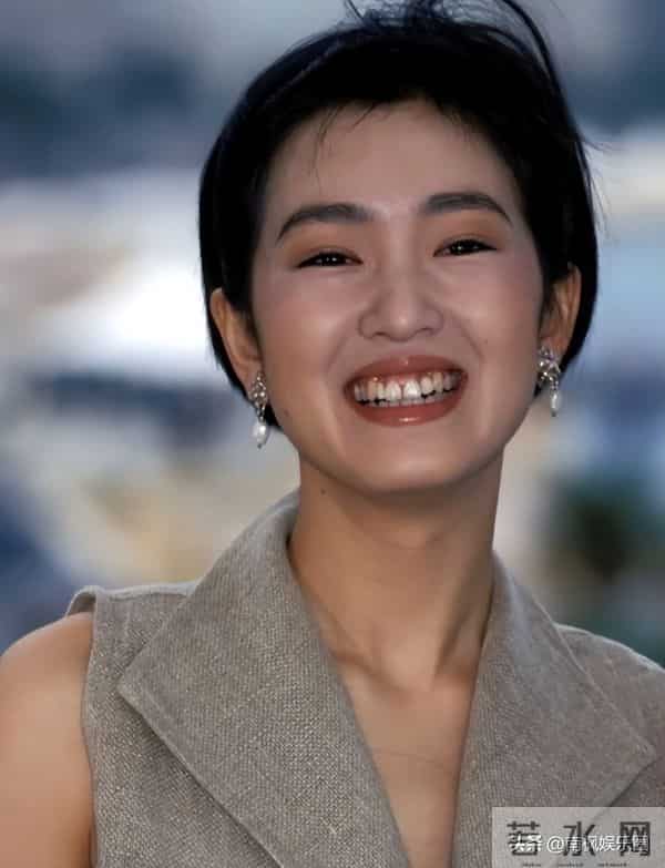 这一夜，59岁巩俐秒了41岁朱珠，不要怀疑任何一张演电影女主的脸