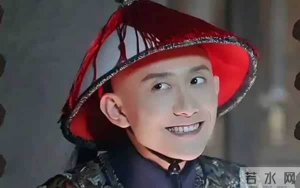 被“发腮”的张一山惊艳，33岁终于长开，网友：杨紫得避嫌了