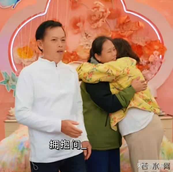 梁志辉爸爸带货上榜首 却出现呕心一幕 杨奶奶儿子露面力挺梁爸