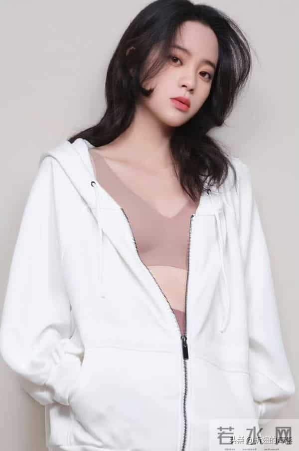 欧阳娜娜内衣代言大片合集