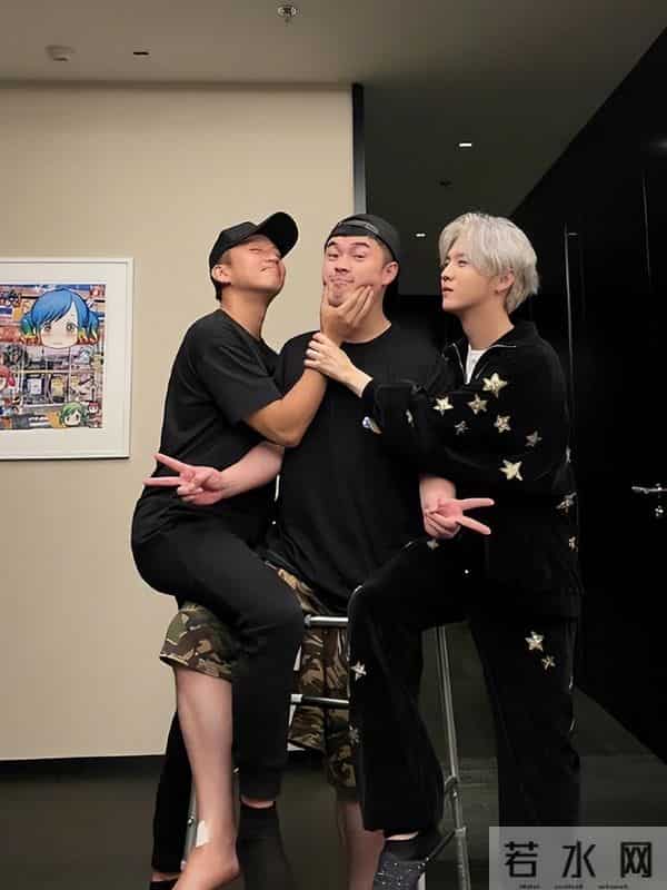 鹿晗深夜为陈赫庆生不到72小时，令人恶心一幕上演，关晓彤被牵连