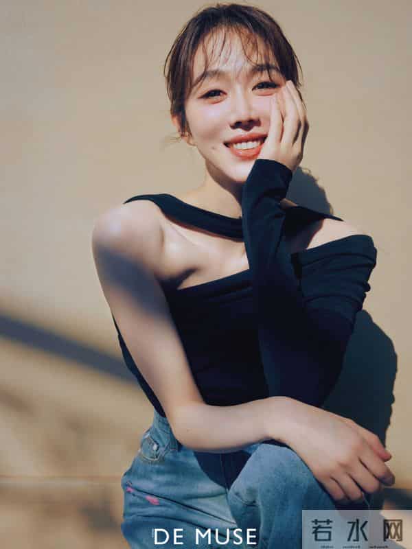 女明星,姜妍穿衣服一直很保守为什么给人感觉是性感