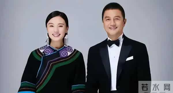 海哈金喜离婚后晒女儿！3岁夏夏哄妈妈开心，新家一地玩具显拥挤