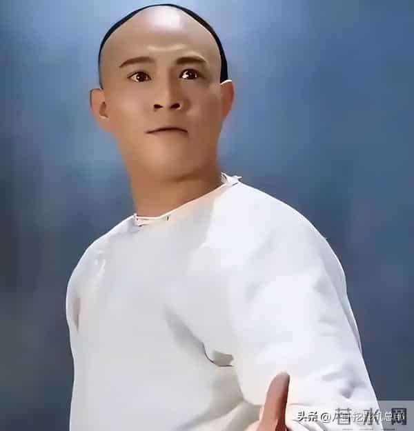 李连杰懵了，因为谁都没有料到，在他辟谣之后，谣言来的更猛烈了