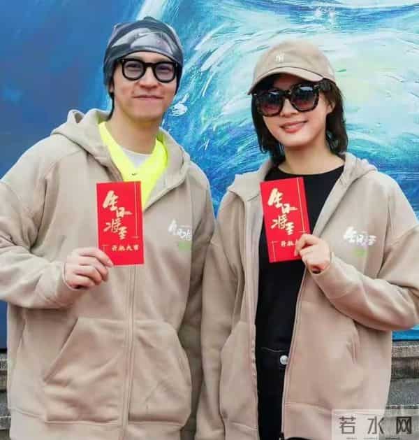 面相全变了！再看42岁蒋欣和43岁孙俪，才明白两人“差别”在哪里