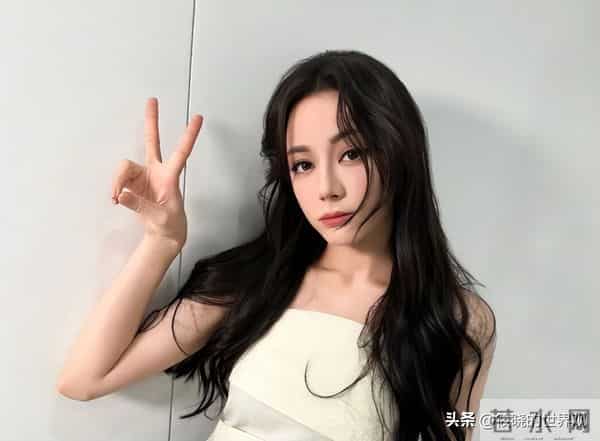 33岁迪丽热巴被曝病情加重,知情人透露内情