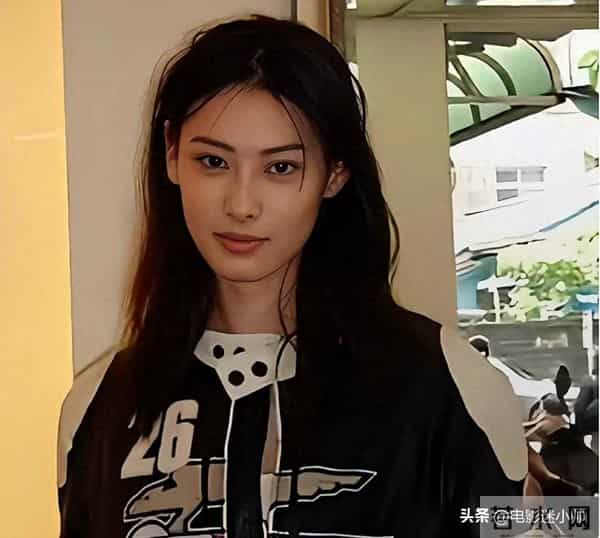 她生三子被豪门除名,李嘉诚亲命名却不认族,一场没爱情的交易