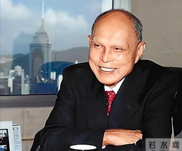 有钱也没用!火炬传递霍震霆、何超琼都来了,李嘉诚家无一人出席