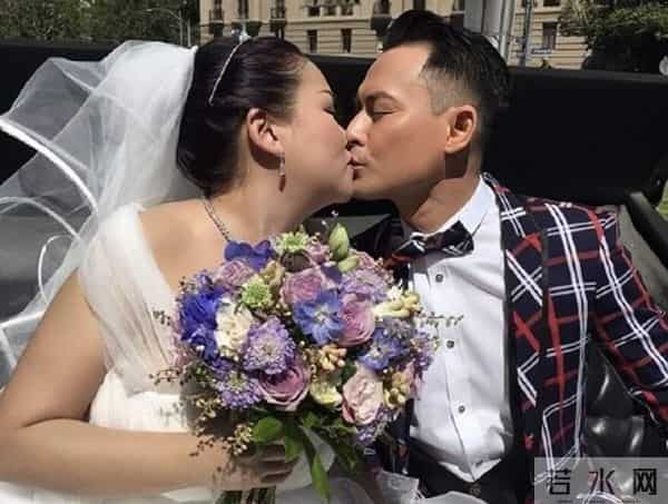 突发!香港知名男星哭着向网友求救,妻子患急性肝硬化没钱换肝