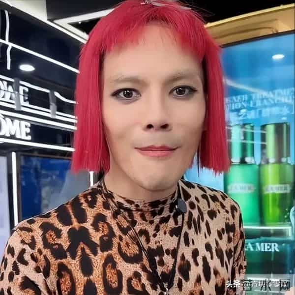 向佑彻底没救了！现身酒吧胖又颓，烟酒不离手 女伴肥腻不如郭碧婷