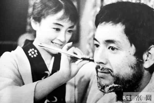 仲代达矢遗产继承大戏悄然开幕,两位"养女"如何分割巨额财产