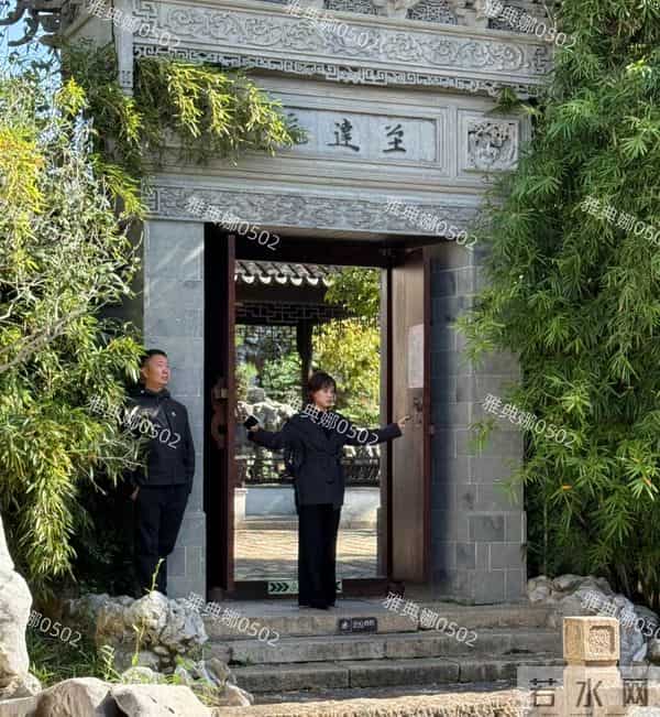 巡塘古镇偶遇孙俪，园林场景一秒梦回甄嬛时期的她，本人好有气质