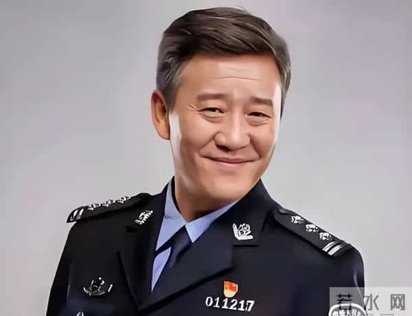 没啥名气的国家一级演员，56岁的侯岩松，凭《四喜》得到大众认可