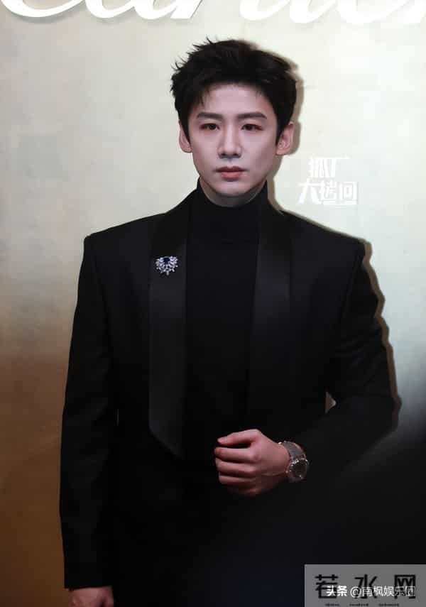 这一夜，59岁巩俐秒了41岁朱珠，不要怀疑任何一张演电影女主的脸