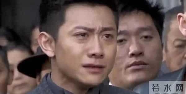 被“发腮”的张一山惊艳，33岁终于长开，网友：杨紫得避嫌了