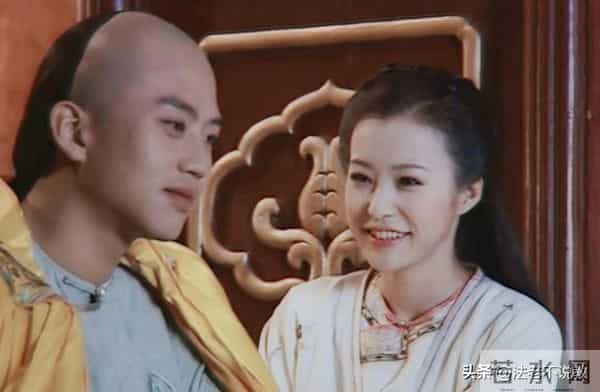 被辛芷蕾反击后，“一言不发”的郝蕾，终于不再顾忌所谓的体面！