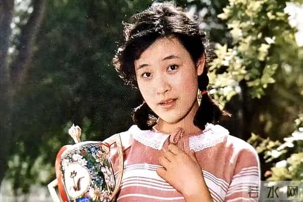 陈冲自曝19岁曾被性侵！亲友至今都不知情，在美生活非常耻辱