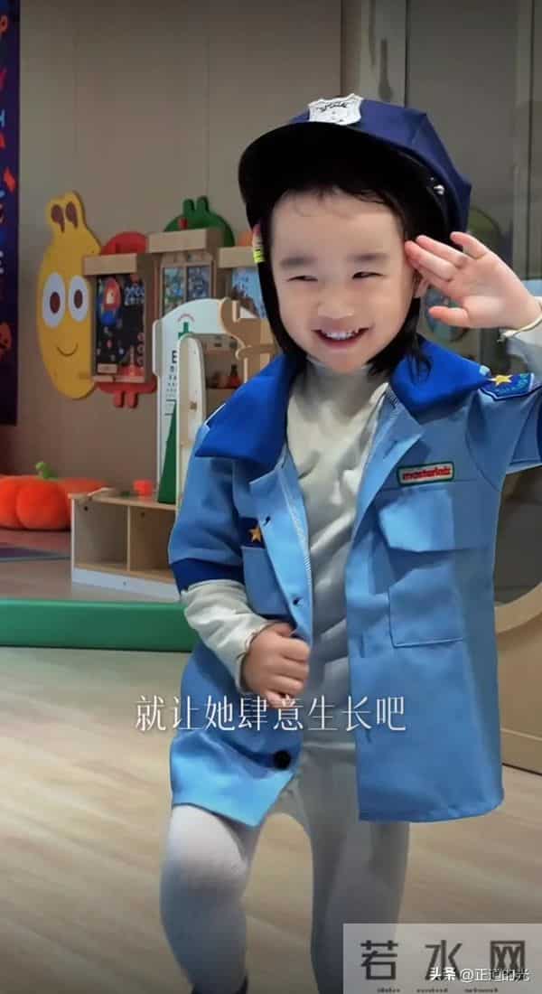 海哈金喜和李亚鹏离婚后 3岁女儿首出镜 情绪低落 长大想成为舞蹈家