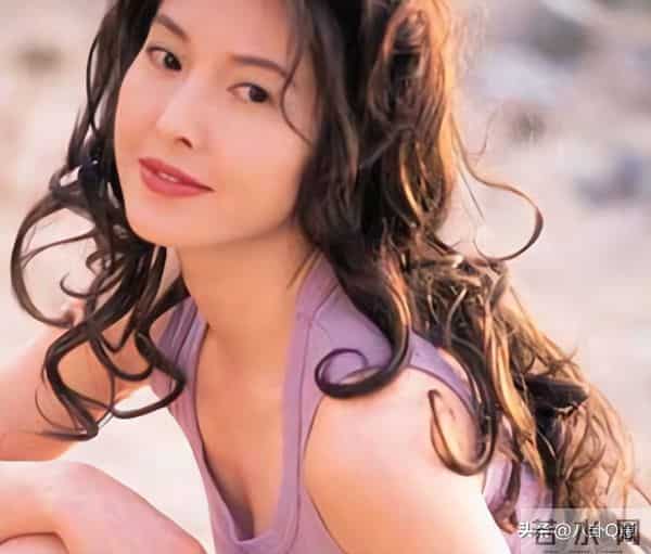 香港回不来，加拿大又待不下去，这一次心高气傲李婉华没有退路