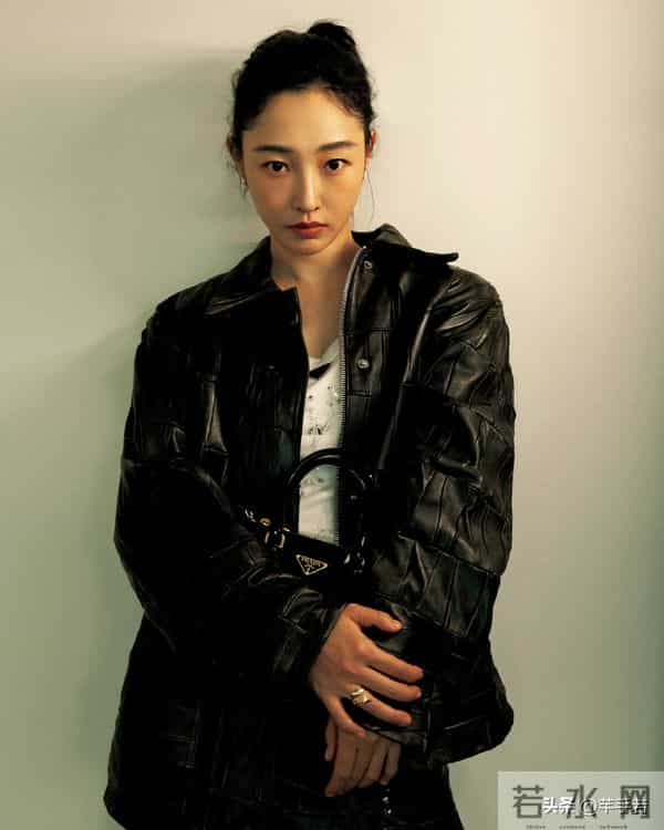 白百何放出的所谓证据,不仅没能实锤剧方,反而展现了自己的傲慢