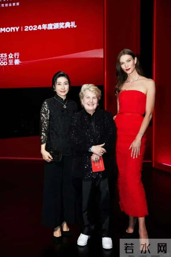 巩俐、郭晶晶再次“世纪同框”！“地母系”美人气质有多绝？