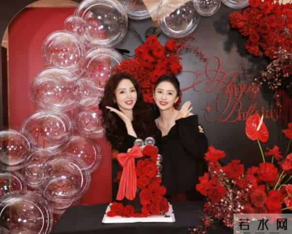 董璇回应婚礼餐标67元，生图脸肿又僵不屑，大聊婚后生活合不拢嘴