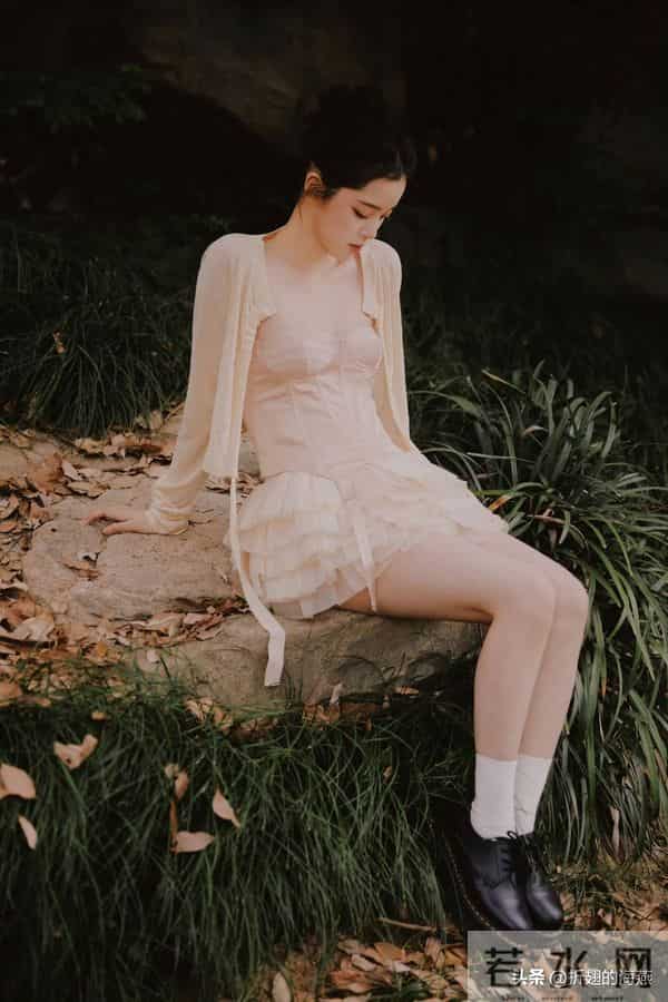 欧阳娜娜内衣代言大片合集