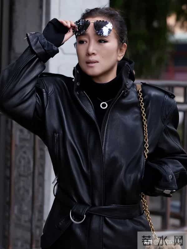 这一夜，59岁巩俐秒了41岁朱珠，不要怀疑任何一张演电影女主的脸