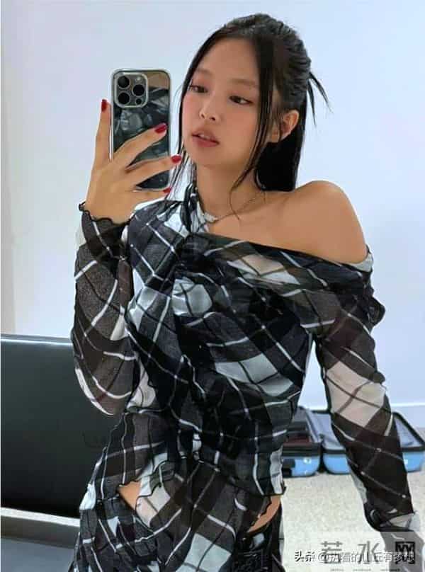 速看!韩国娱乐偶像Jennie Kim写真太绝了