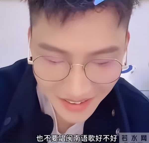 岳云鹏年底9场演出,远赴3个国家,妻子郑敏顶着一头黄发全程陪伴