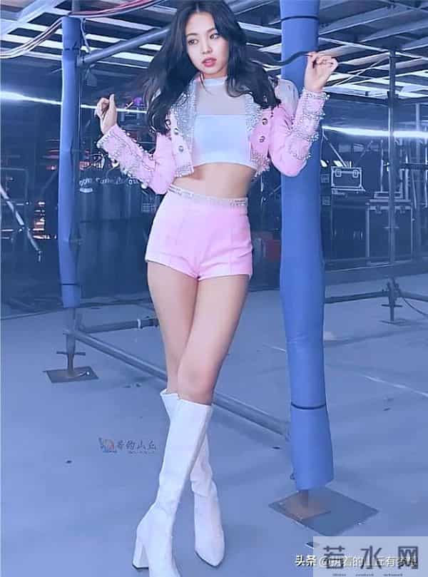 速看!韩国娱乐偶像Jennie Kim写真太绝了