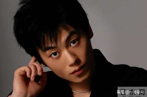 人狂必有祸,41岁不再是"行走荷尔蒙"的朱亚文,真让郭麒麟说对了