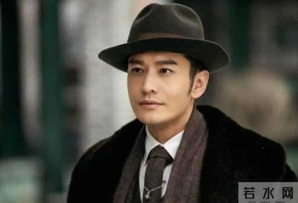 人走茶凉！黄晓明发文庆祝48岁生日，一人举着蛋糕略显“寒酸”