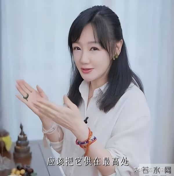 47岁薛佳凝现状,独居生活,未婚未育,却让300万人直呼羡慕!