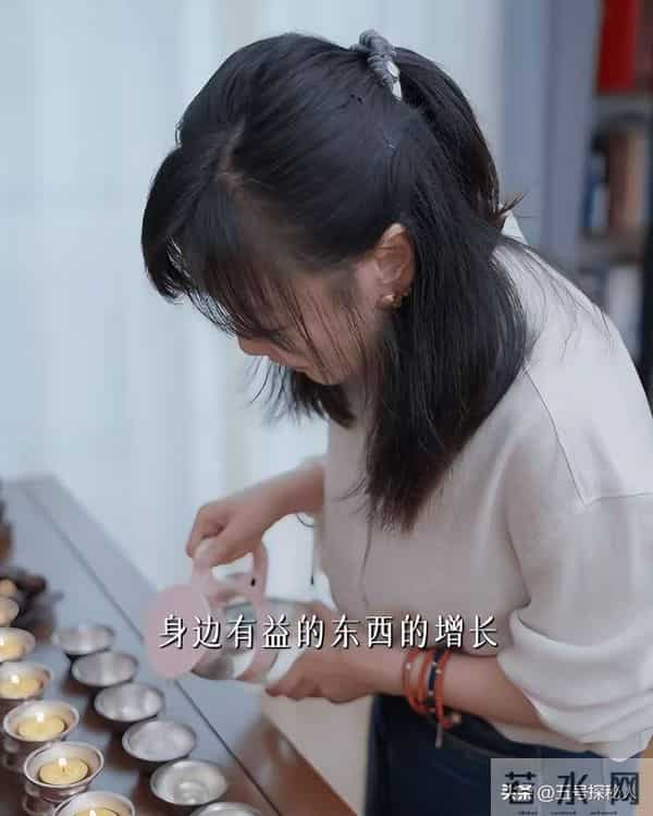 47岁薛佳凝现状,独居生活,未婚未育,却让300万人直呼羡慕!