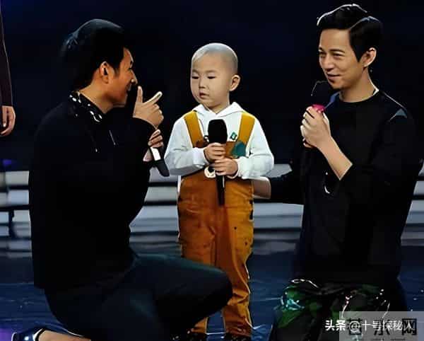 他3岁上央视，5岁登春晚，7岁就年薪百万，如今怎样了？